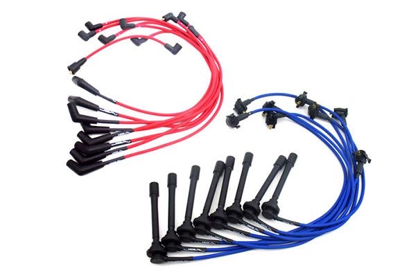 Performance spark plug wires set designed to improve ignition system.